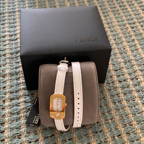 Fendi Watch - Picture 2 of 15